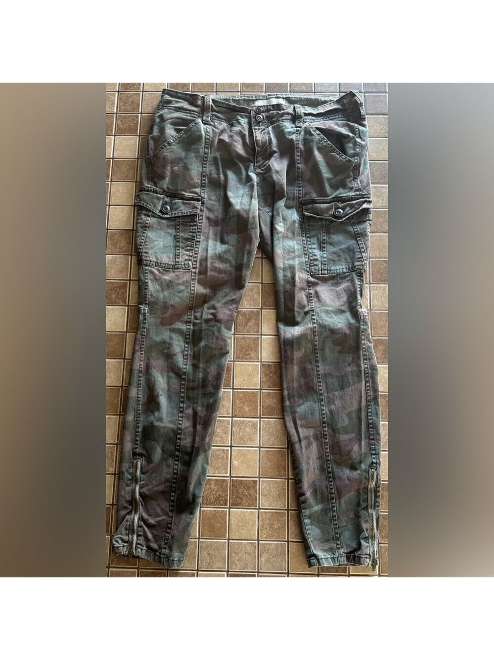 Old Navy Green and Brown Straight Leg Pants Relaxed Fit